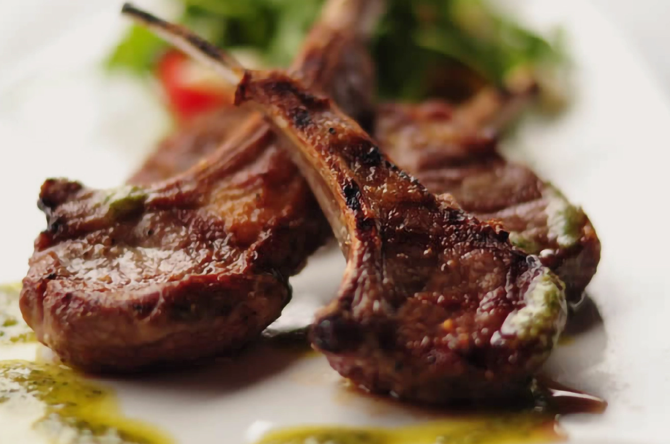 A plate of lamb chops